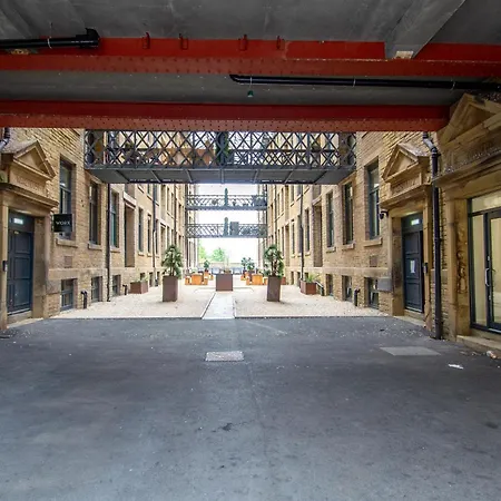 Stays, Play Pool,wi-fi,parking,3 Double Beds 公寓 *