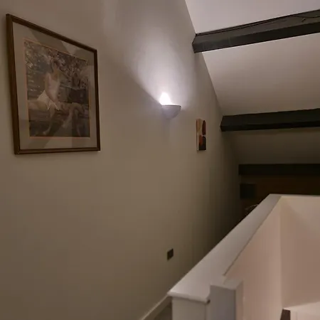 Stays, Play Pool,wi-fi,parking,3 Double Beds Μπράντφορντ