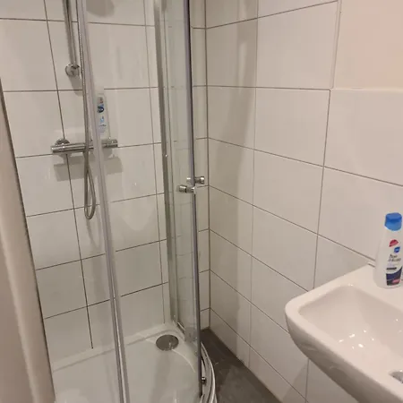 Διαμέρισμα Stays, Play Pool,wi-fi,parking,3 Double Beds Μπράντφορντ