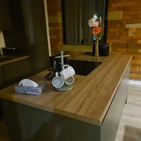 Apartament Stays, Play Pool,wi-fi,parking,3 Double Beds Bradford (West Yorkshire)