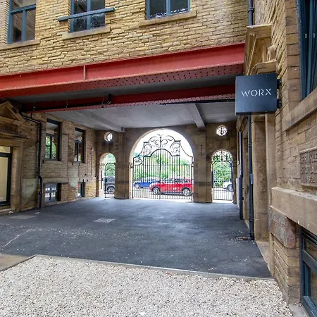 Stays, Play Pool,wi-fi,parking,3 Double Beds Appartement *