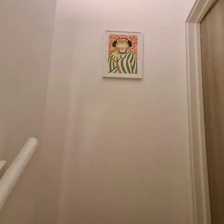 Stays, Play Pool,wi-fi,parking,3 Double Beds Apartamento Bradford (West Yorkshire)