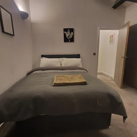 Apartamento Stays, Play Pool,wi-fi,parking,3 Double Beds